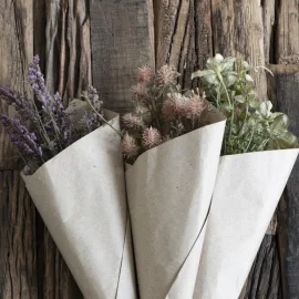 Bouquet de Flores en Papel Kraft