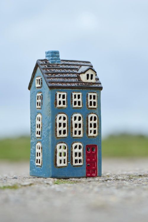 Casa Cerámica Porta Vela Azul Puerta Roja - Imagen 2